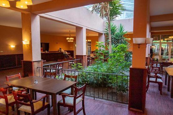 Oasis Park Hotel - New Managment เนเซบาร์ ภายนอก รูปภาพ