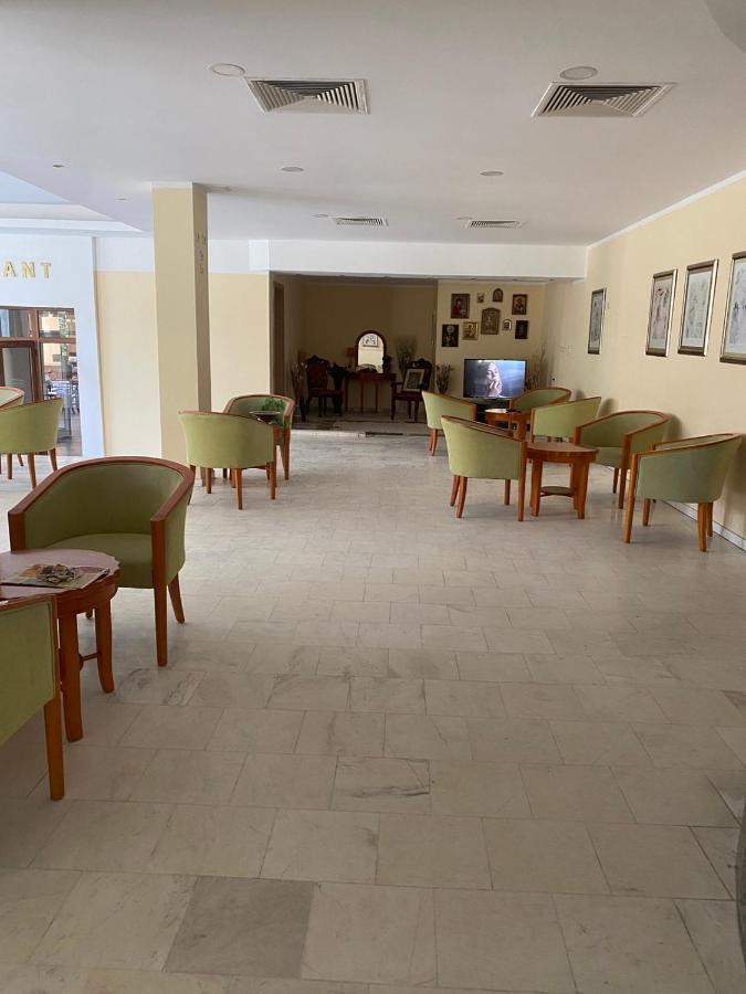 Oasis Park Hotel - New Managment เนเซบาร์ ภายนอก รูปภาพ