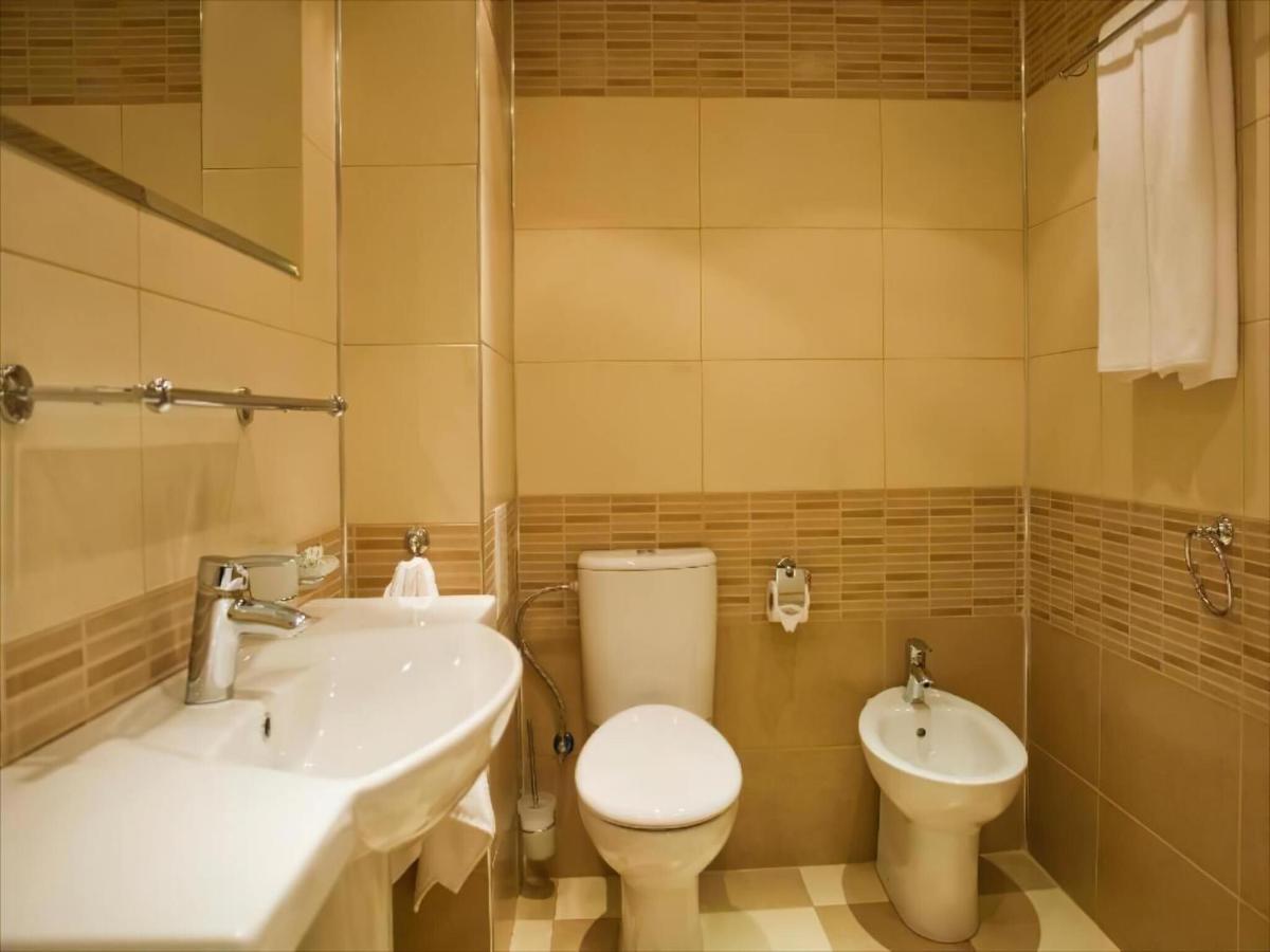 Oasis Park Hotel - New Managment เนเซบาร์ ภายนอก รูปภาพ