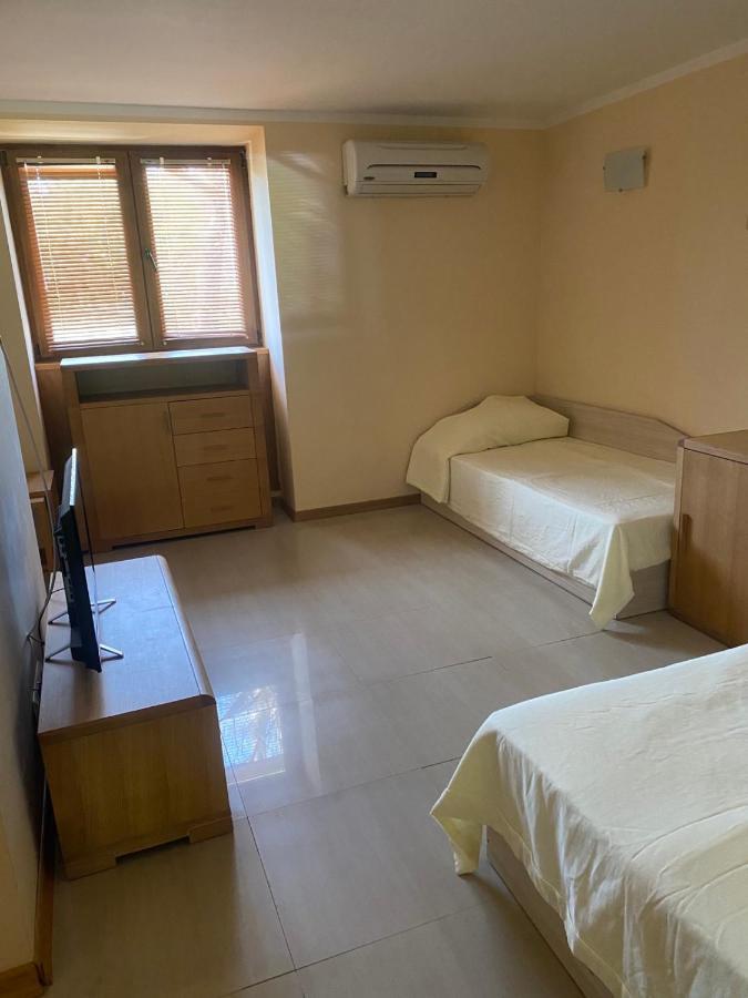Oasis Park Hotel - New Managment เนเซบาร์ ภายนอก รูปภาพ